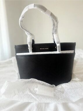 Michael Kors Black Pebbled Leather Medium tote Bag with Gold Hardware